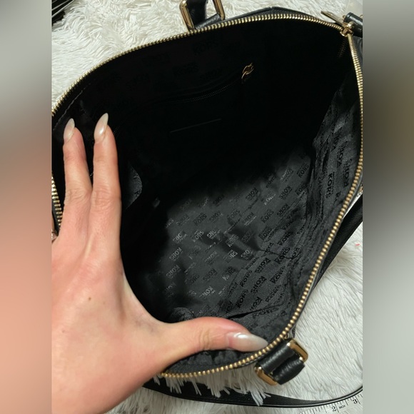 Michael Kors Ciara Pebbled Leather Satchel - Picture 5 of 11